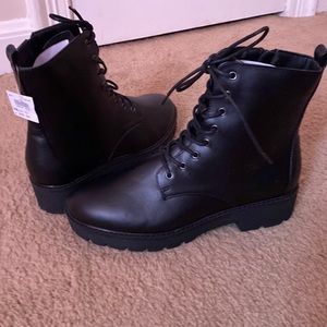 Bought 3 weeks ago and can not fit them